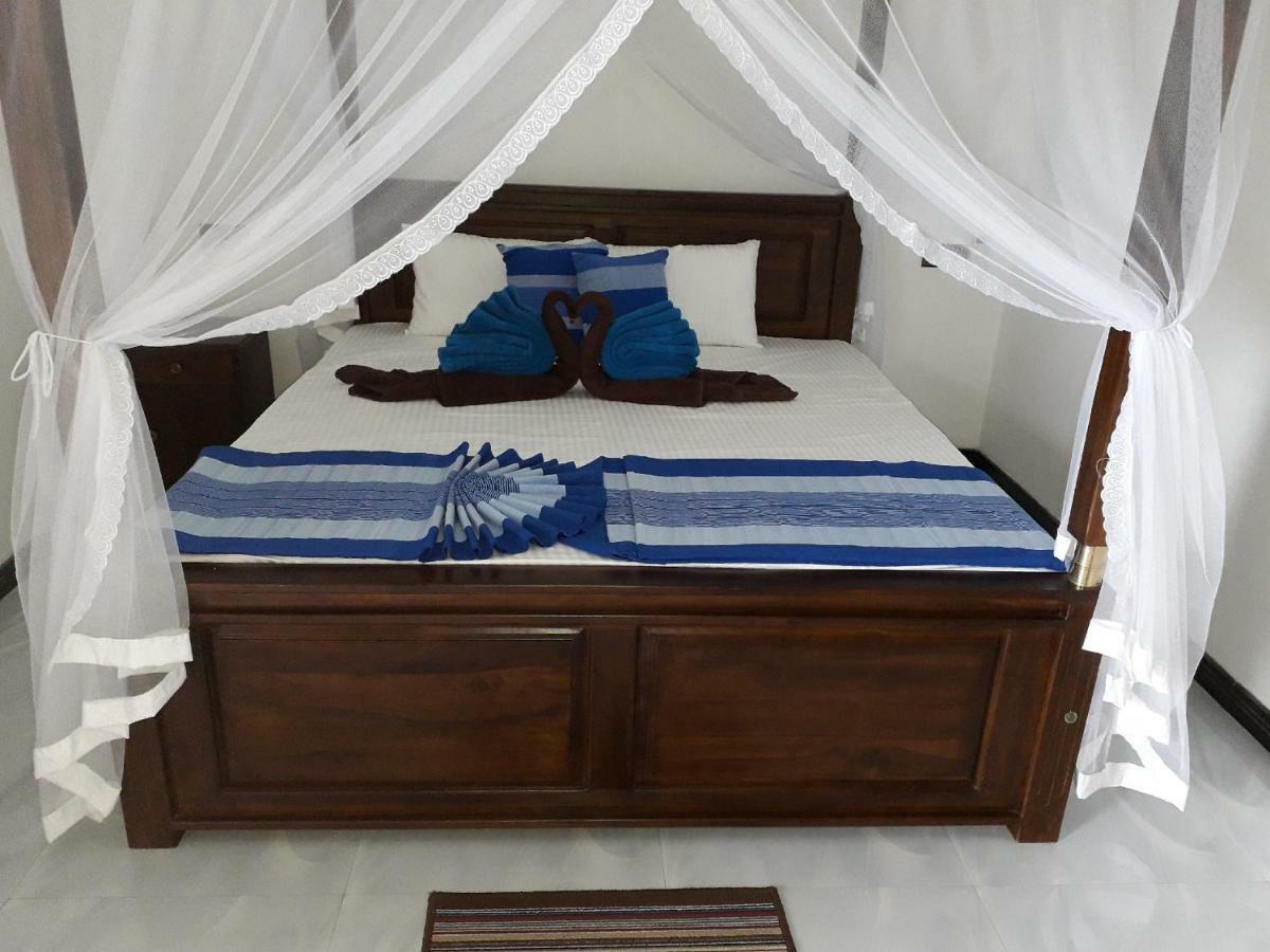 The Wave'S Guest House Mirissa Dış mekan fotoğraf